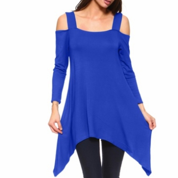 Isaac Liev Tops - 🔥LAST ONE🔥Women’s Cold Shoulder Top. XL(14-16)